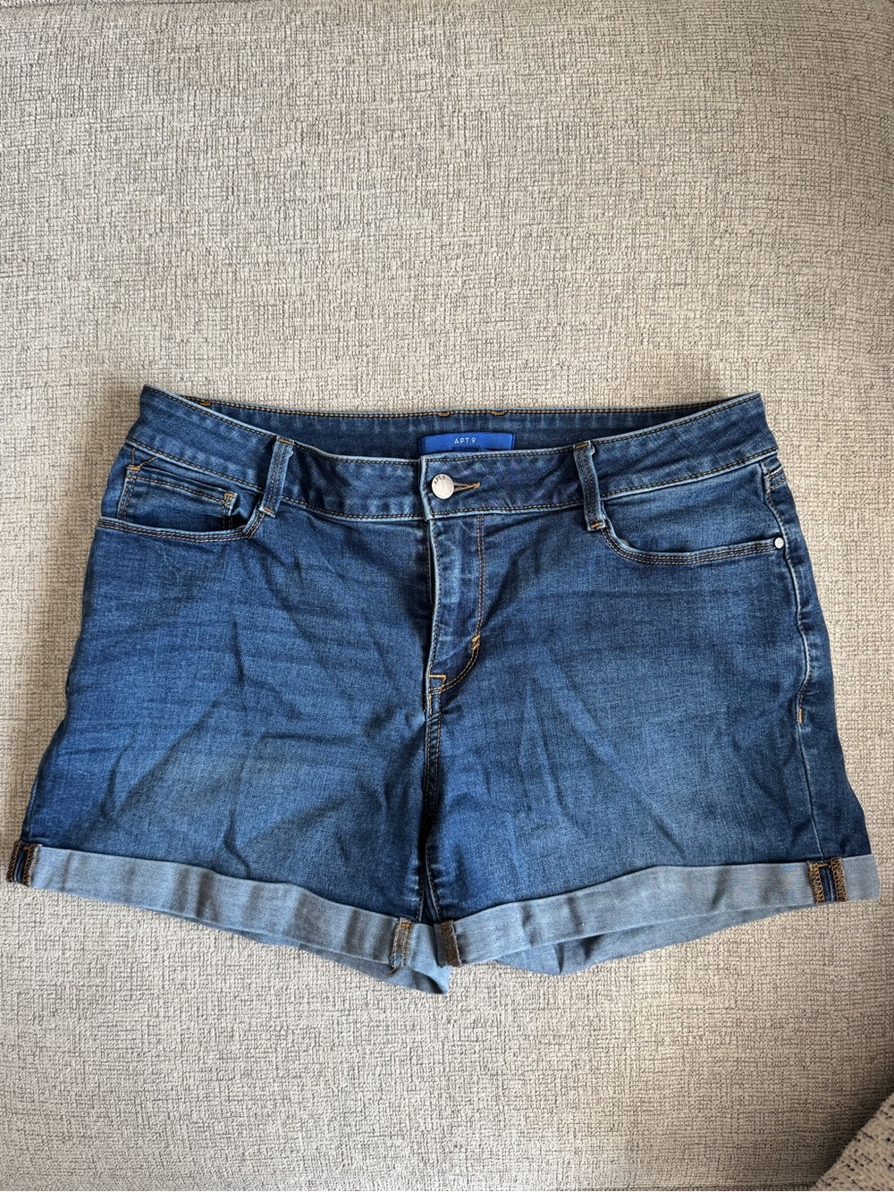APT. 9 Women's Dark Blue Denim Roll-Cuff Shorts
